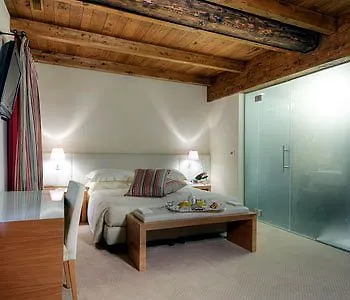 Relais Rocca Civalieri 4*