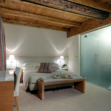 Relais Rocca Civalieri Hotel