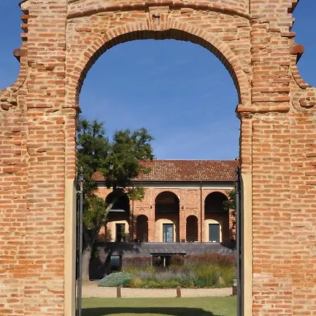 Relais Rocca Civalieri Hotel 4*